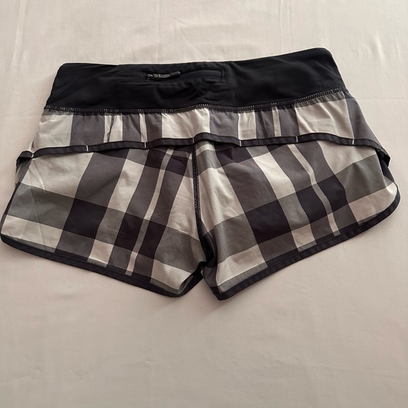 Lululemon Run: Speed Short Foxy Plaid, 2.5”*2-Way Stretch, Size 4 - Picture 1 of 5